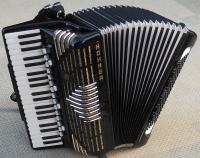 Akordeon HOHNER IMPERATOR VS (5S) 120 basów kanałowy