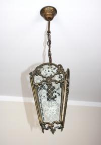 Stara lampa wisząca, latarnia, lampion, mosiądz