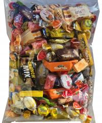 MIX SABA CUKIERKI NADZIEWANE OWOCOWE I CZEKOLADOWE MIX SABA 0,9 KG