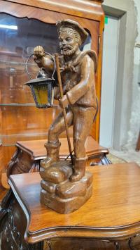 Stara Piękna Rzeźba ,,Latarnik ,, Drewno.