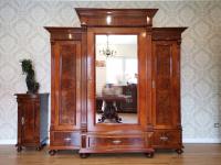 DUŻA SZAFA EKLEKTYCZNA TRZYDRZWIOWA