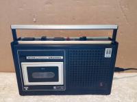 GRUNDIG MK235 (0988) (только прокручивает, не воспроизводит ! )