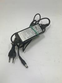 Zasilacz SAMSUNG PN3014 14V 2.14A z kablem zasilającym, ten mały