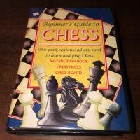 Gra angielska Beginner's Guide to CHESS book