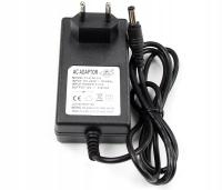 ŁADOWARKA 12V 2000mA do aut na akumulator motorków LED Automat Mocna