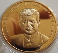 35 Prezydent USA , JOHN. F. KENNEDY 1961-1963 , złocona Lustrzanka 33 mm
