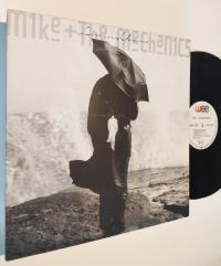 MIKE + THE MECHANICS /MIKE RUTHERFORD (GENESIS) = LIVING YEARS LP NOBODY'S.