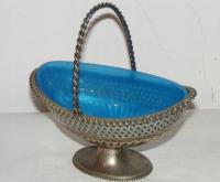 ładna stara paterka koszyk niebieskie szkło J06000