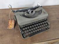 АНГЛИЙСКАЯ ПИШУЩАЯ МАШИНКА IMPERIAL