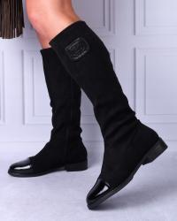 Czarne kozaki damskie płaskie z rozciągliwą cholewką na grubsze nogi