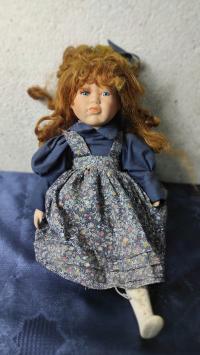 Старая фарфоровая кукла 40 см