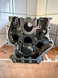BLOK SILNIKA AUDI A4 B9 A5 8W 2.0 TFSI DLV 06K103023N
