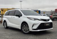 Toyota Sienna Hybrid XSE AWD 4X4 Wersja Kanady...