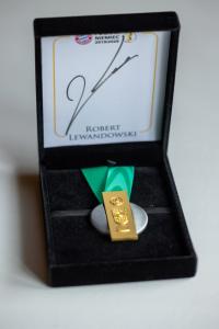 Lewandowski, Bayern Monachium - medal puchar z autografem od 1ZŁ! (zag)