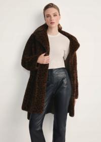 OCHNIK Brązowe futro damskie w panterkę FUTDP-0074-89(Z25)