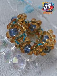 Pierścionek z koralików. Rękodzieło.