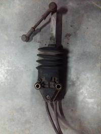 MAN ZAWOR POZIOMU KABINY